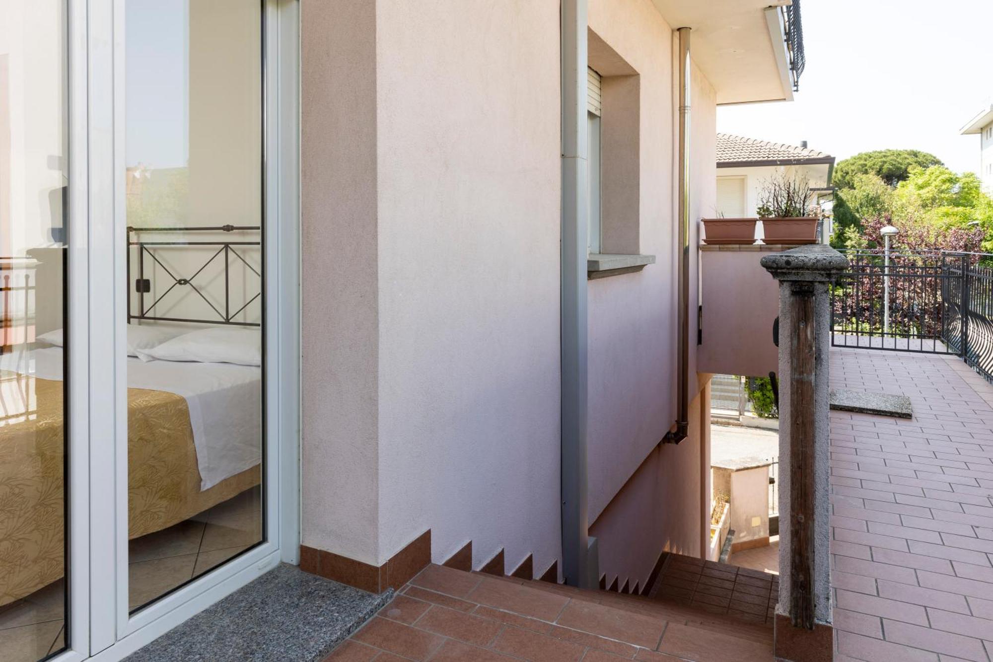 Residence Tre Trilo&Suites Rimini Bagian luar foto