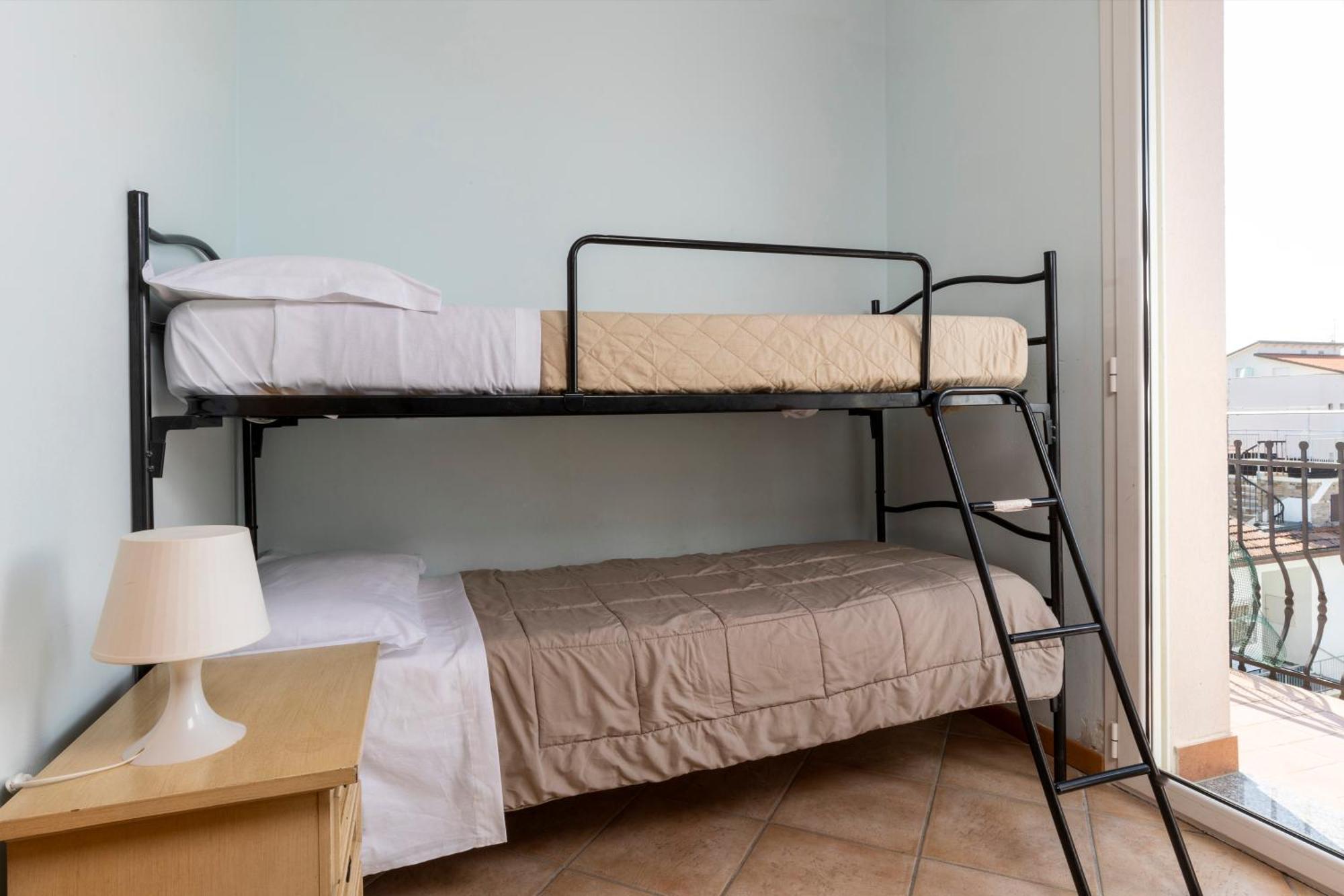 Residence Tre Trilo&Suites Rimini Bagian luar foto