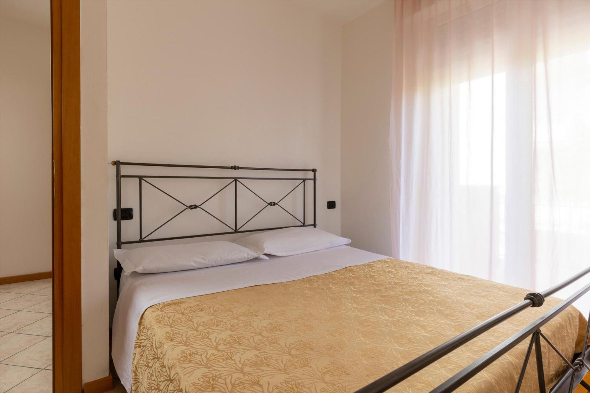 Residence Tre Trilo&Suites Rimini Bagian luar foto