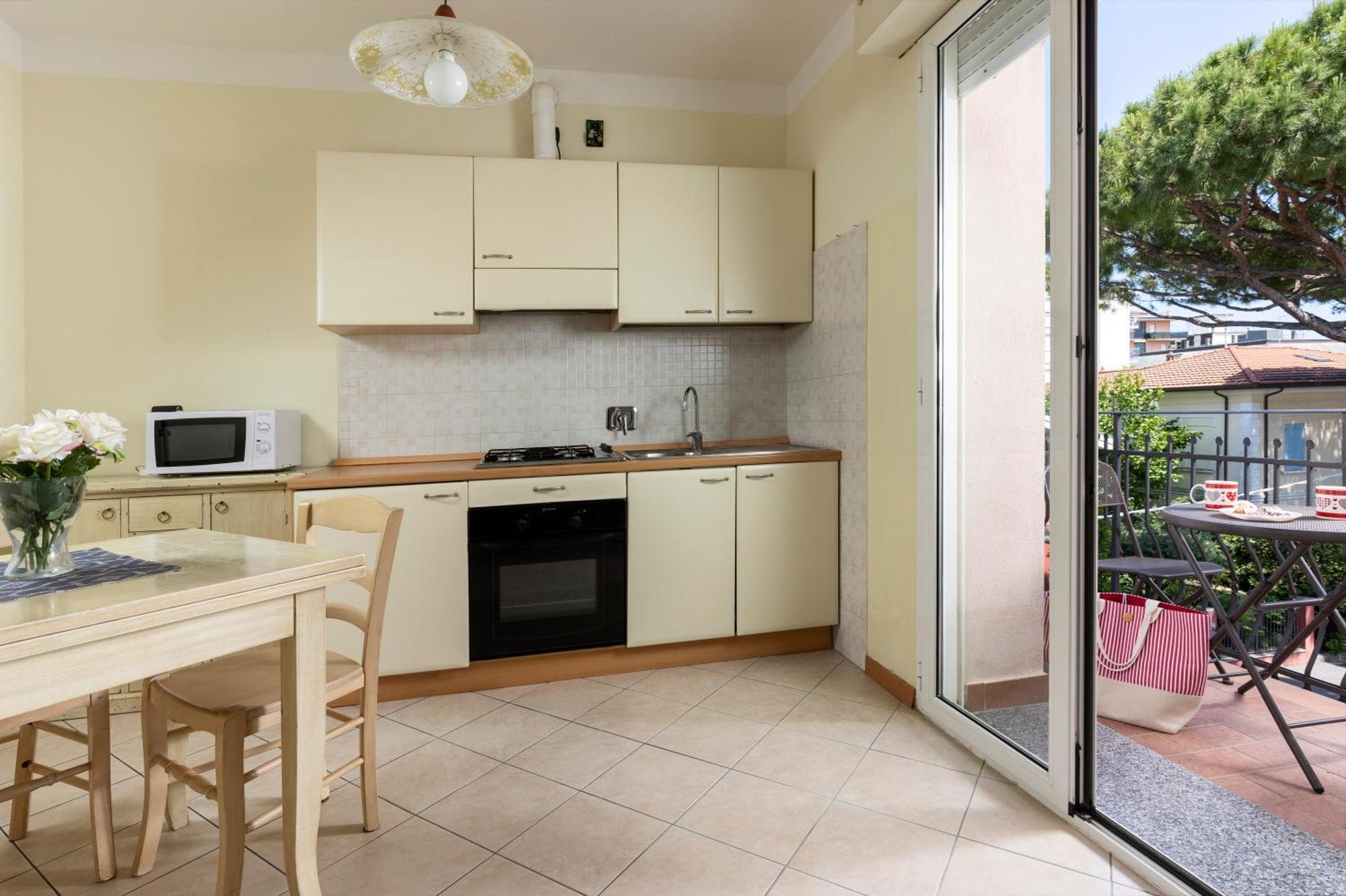 Residence Tre Trilo&Suites Rimini Bagian luar foto