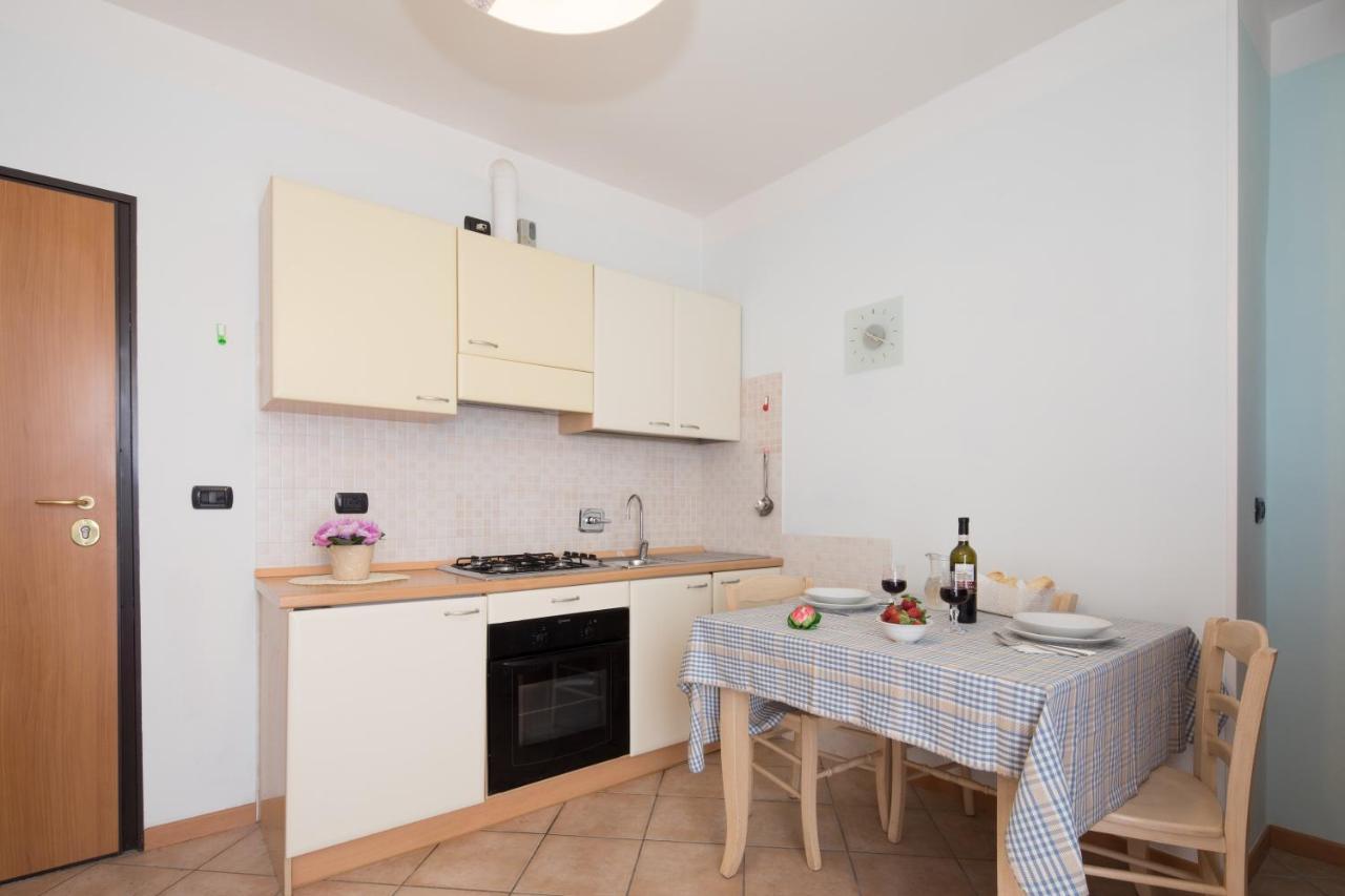 Residence Tre Trilo&Suites Rimini Bagian luar foto